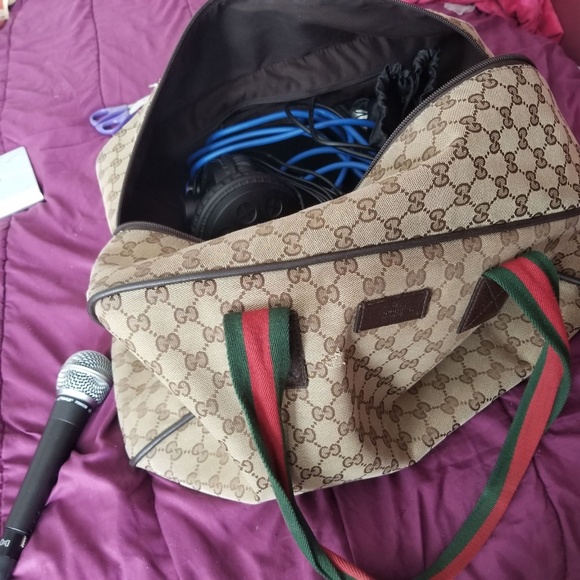 Gucci Duffle Bag - Picture 4 of 4